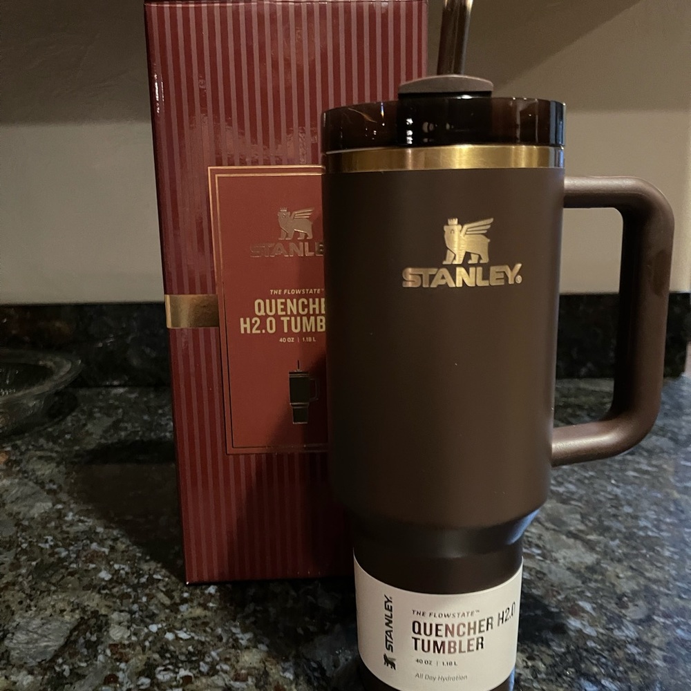 New Chocolate Stanley. Rare. Limited Edition 40oz